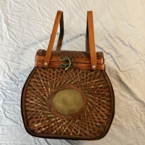 Vintage Handbags - Vintage basket purse 👜